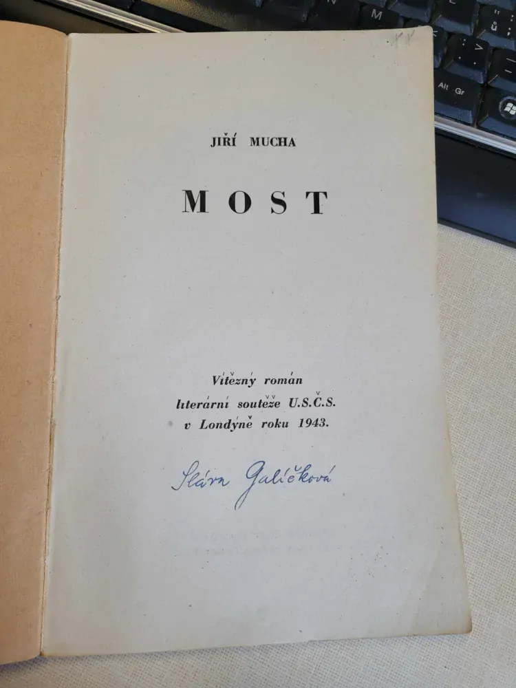 Most, Jiří Mucha