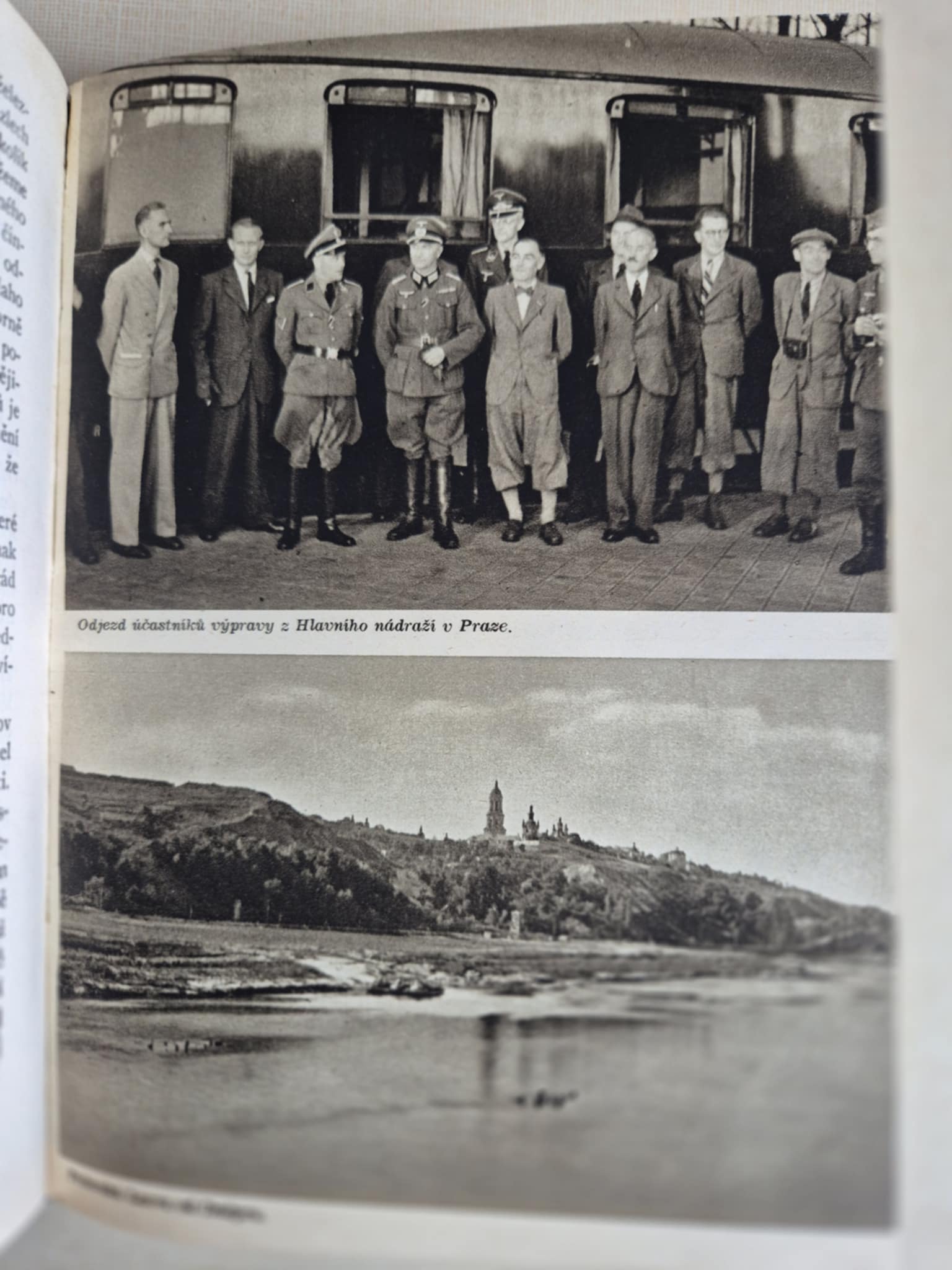 Čeští novináři na Východě